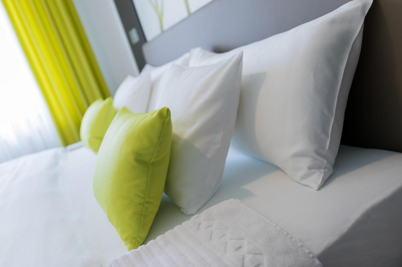 Ferienwohnung Burgblick Bullay Bagian luar foto